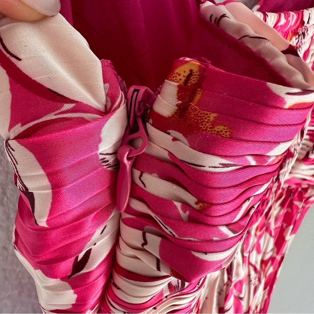 ASTR The Label Revolve Maeve Pleated Midi Dress in Pink Cream Floral - Picture 9 of 11